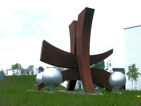 Kreiselkunstwerk in Romanshornerstrasse in Wittenbach, Kanton St. Gallen 